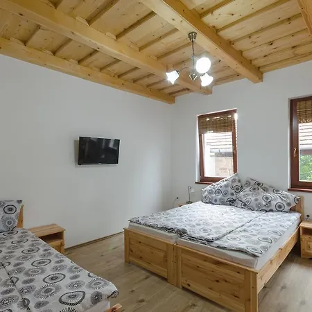 Vendégház árnyas *
