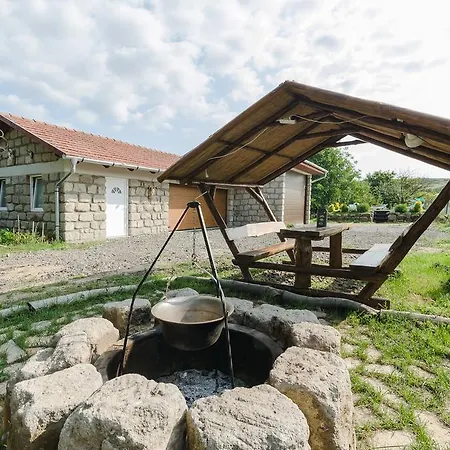 Vendégház árnyas Egerszalók